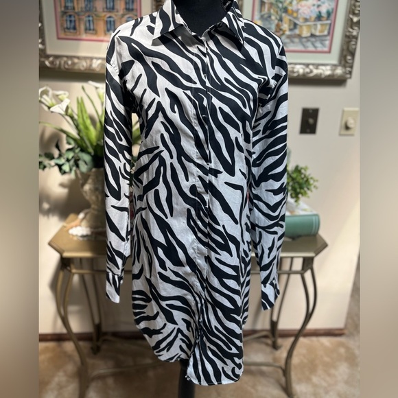 LITA BY CIARA SHIRT DRESS ANIMAL PRINT BLACK & WHITE PARTY COCKTAIL SZ M NWOT - Picture 2 of 10